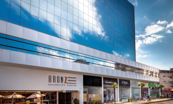 Edificio Bronze Executive Center