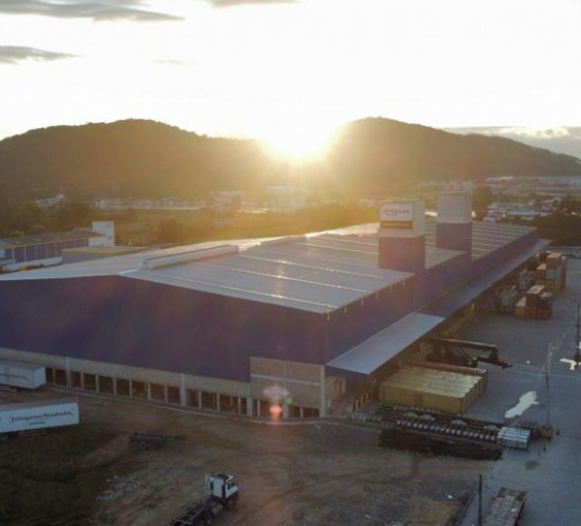 Complexo Alugado - Empresa Platinum Log