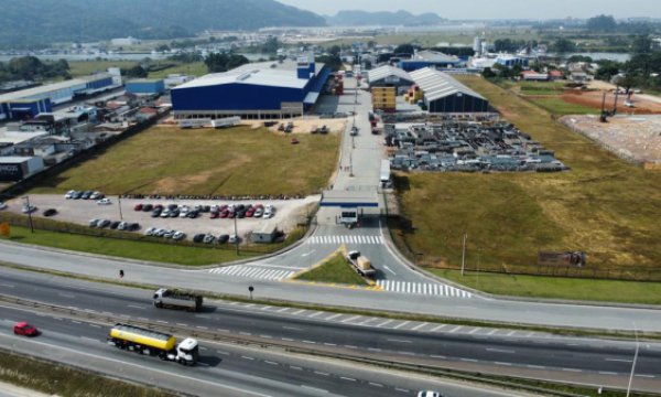 Complexo Alugado - Empresa Platinum Log